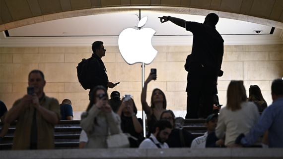 Apple’s Market Capitalization Drops Following iPad and Mac Price Increases